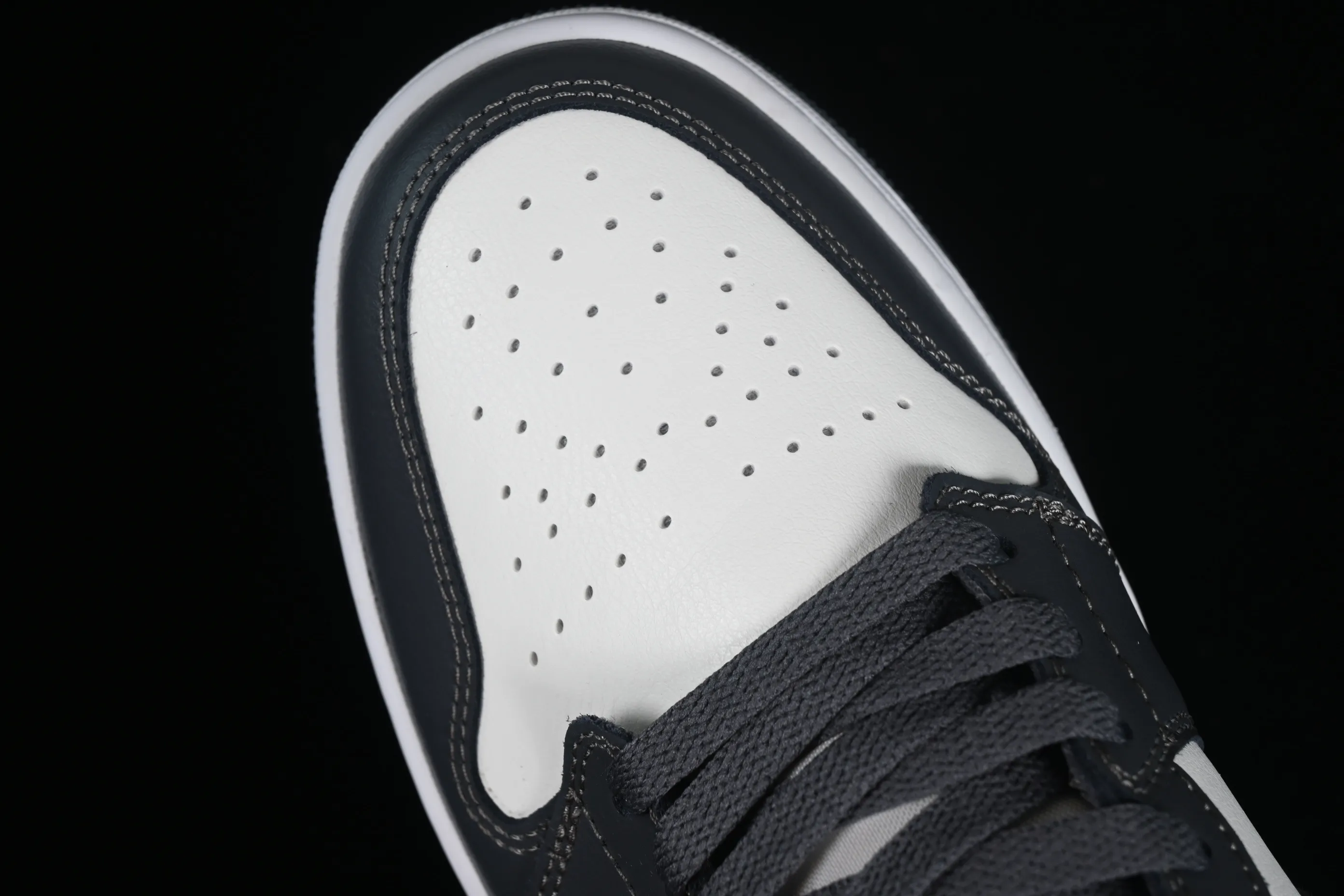 All categories Air Jordan Jordan series basketball shoes Air Jordan 1 Low G version pure original Air Jordan 1 Low "Dark Grey" AJ1 Joe 1 dark gray white low-top cultural casual sneakers DC0774-102